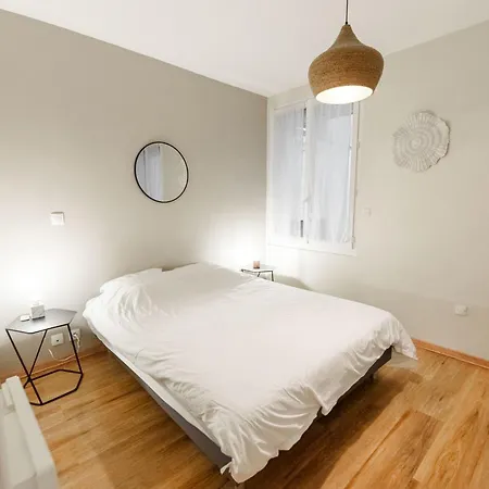 T2 With Wifi Near Hypercenter Daire
