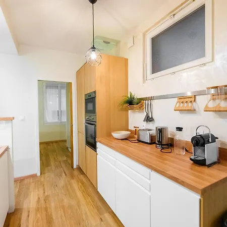 T2 With Wifi Near Hypercenter Apartment